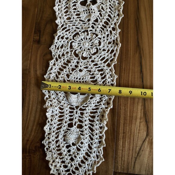 Rare 30” Long  Handmade Crocheted Ecru Skull Hearts Doily 100% Cotton Lace - Picture 6 of 6